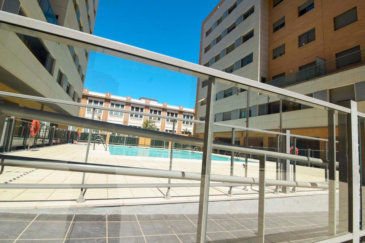 Letmalaga Sea Pacific Apartment Bagian luar foto